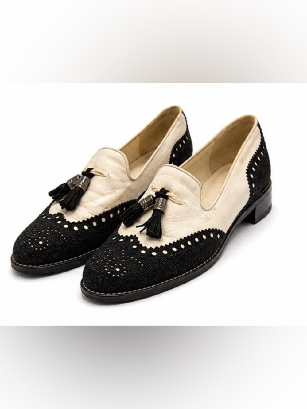 Stuart Weitzman Tassel Loafers Black Cream Leather Two Tone Brogue Size 8